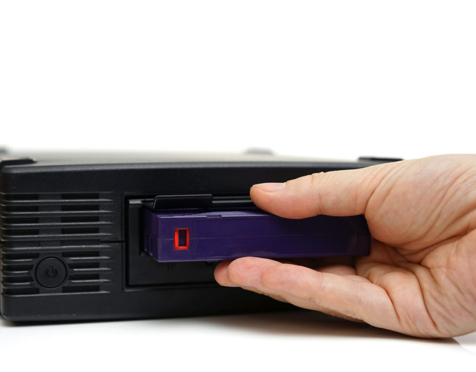 lto, datensicherung, USB, Firewall, Netzwerk, WLAN, Laptop, Tablet, Smartphone, Sicherheit